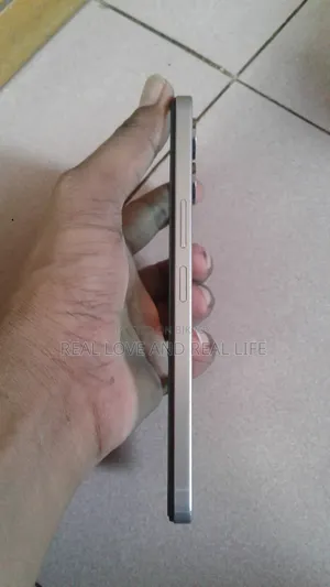 Vivo Y19e 64 GB White