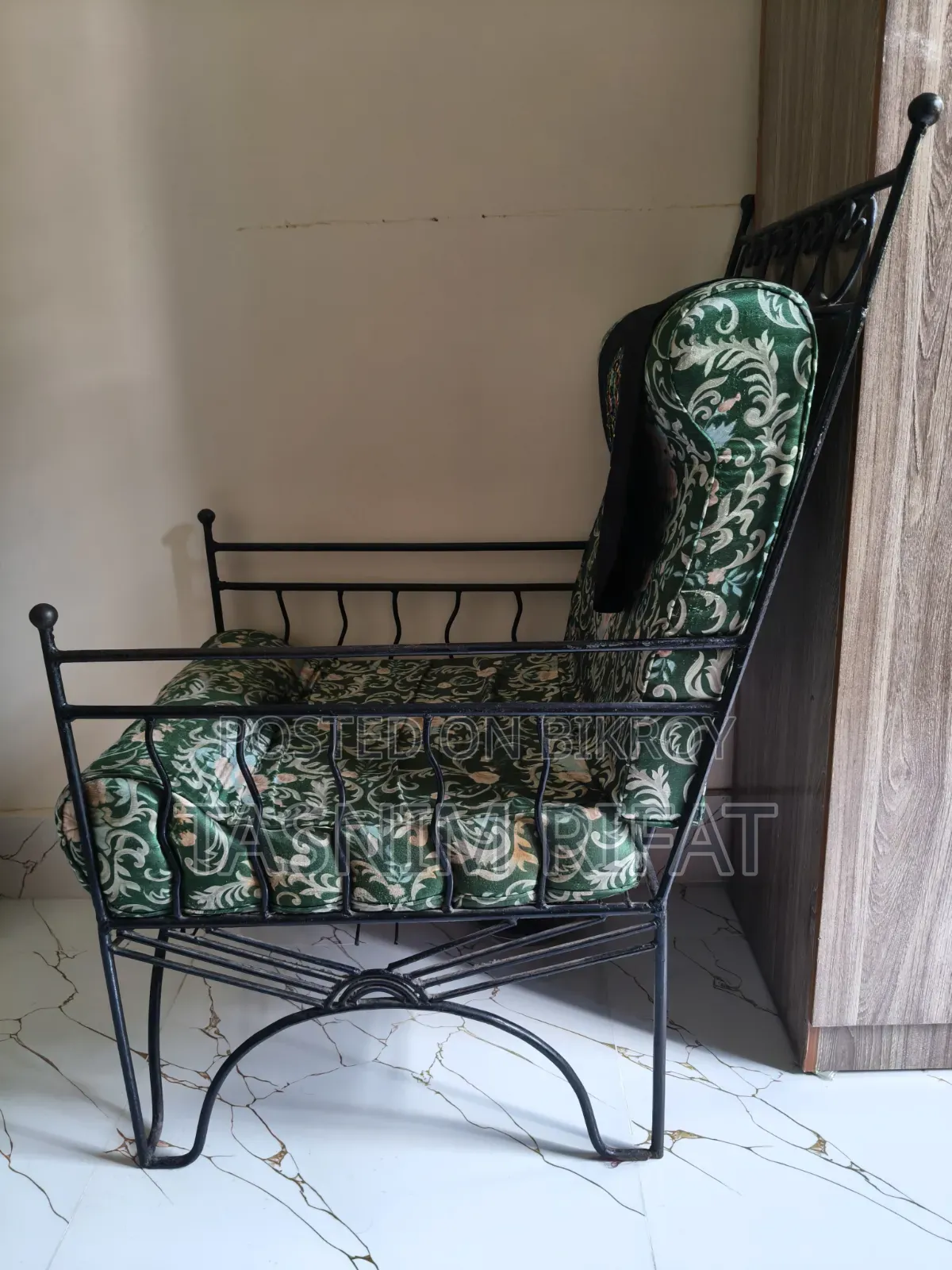 সুন্দর ডিজাইনের লোহার সোফা বিক্রি হবে