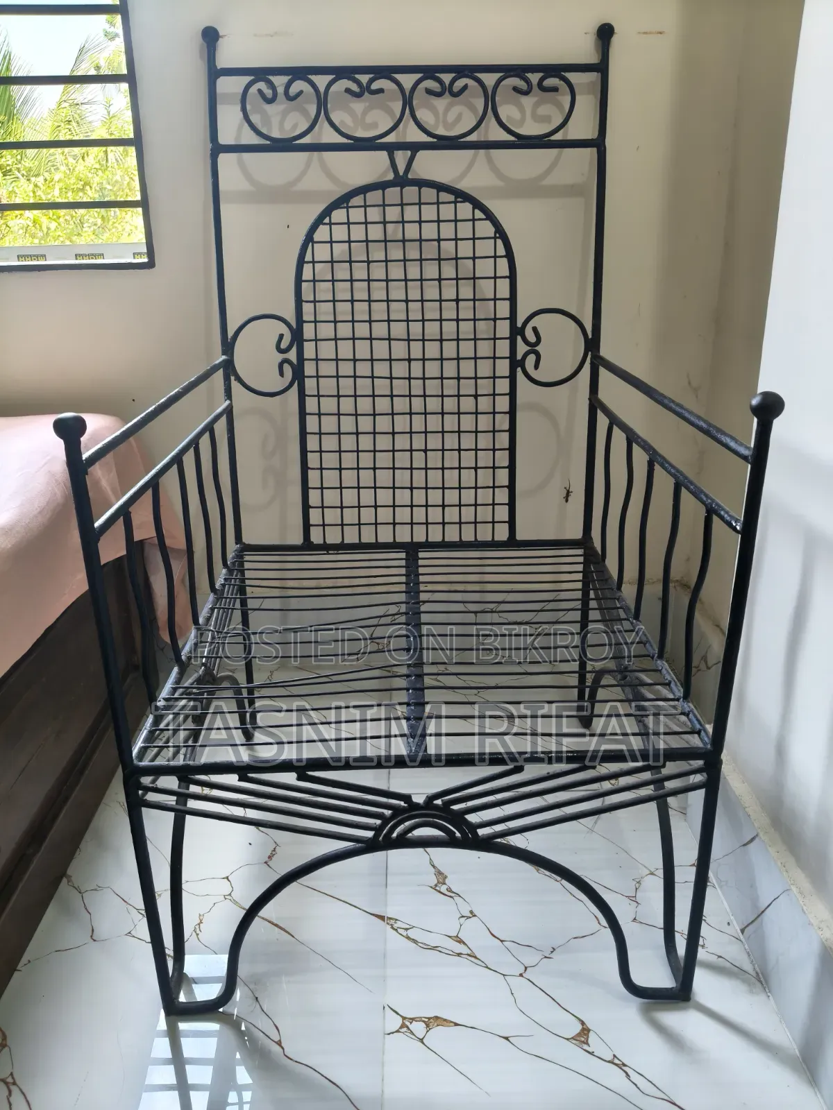 সুন্দর ডিজাইনের লোহার সোফা বিক্রি হবে