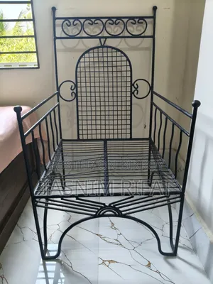 সুন্দর ডিজাইনের লোহার সোফা বিক্রি হবে