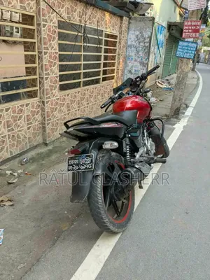 বাজাজ পালসার ১৫০ ২০১২ রেড
