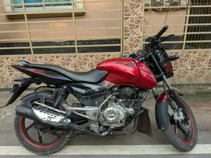 বাজাজ পালসার ১৫০ ২০১২ রেড