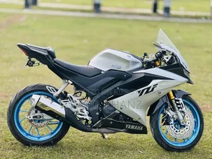 New Yamaha R15 V3 2021 Silver