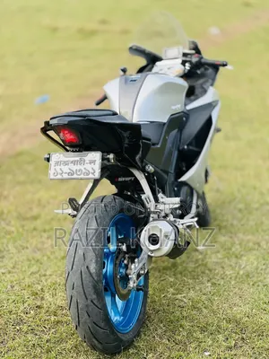 New Yamaha R15 V3 2021 Silver