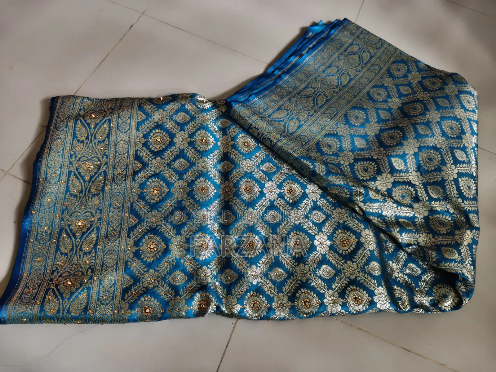 ব্যবহৃত শাড়ি