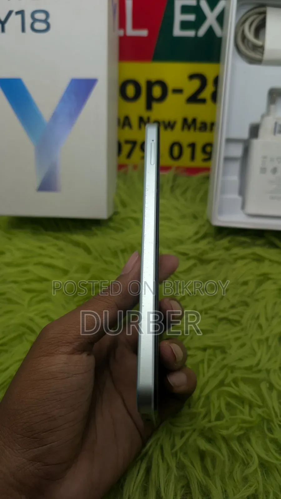Vivo Y18 128 GB Blue