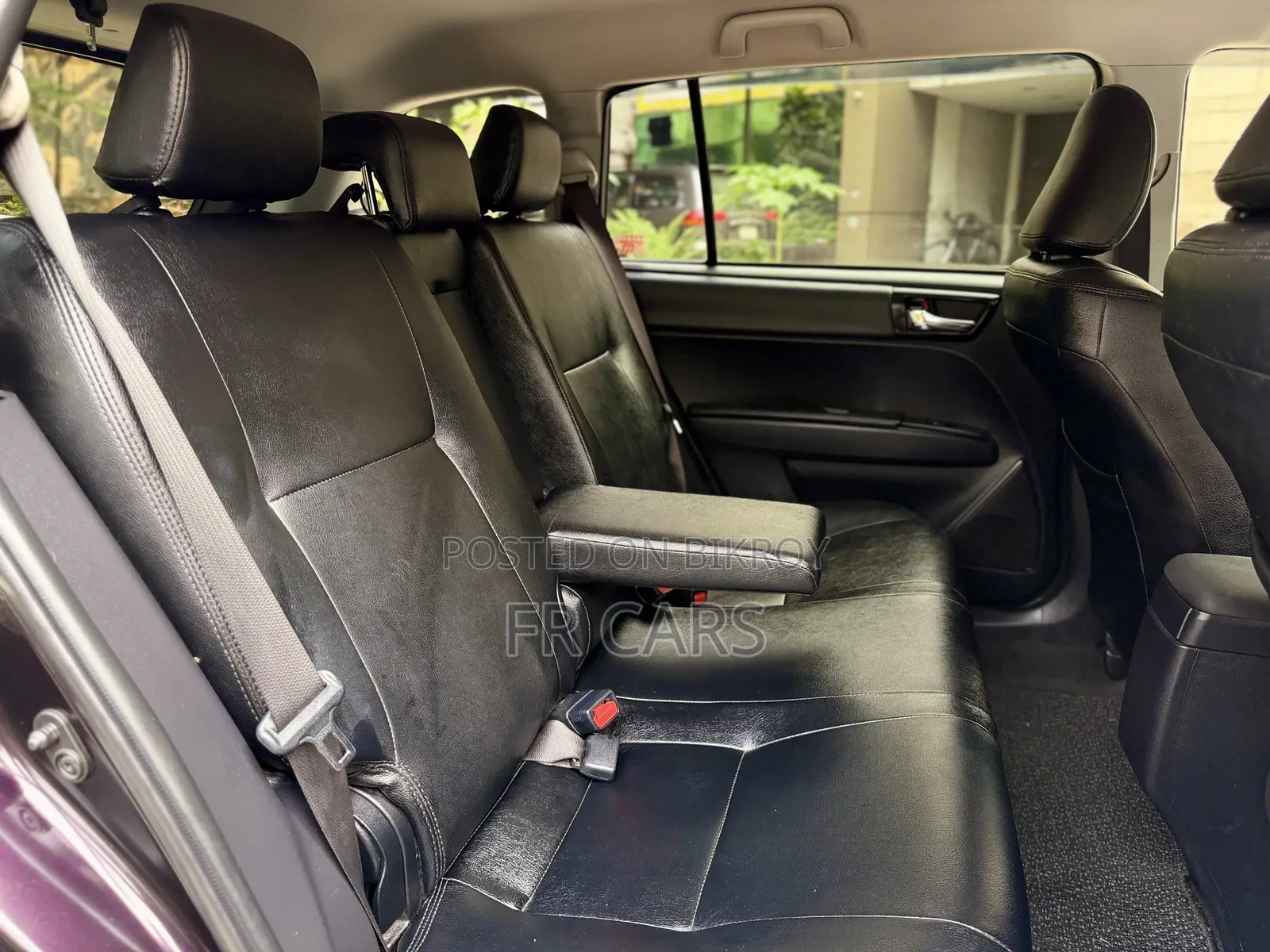 Toyota Corolla Fielder 1.5 Hybrid FWD 2018 Purple