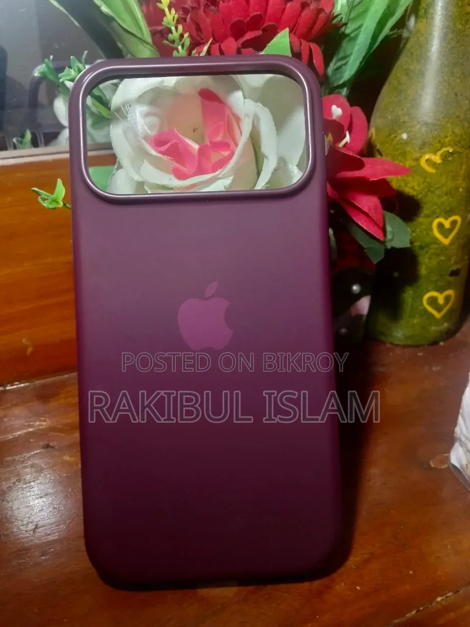 iPhone 18 Pro Max And 40w Original Charger + Backpart