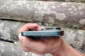 অ্যাপল আইফোন ১৫ প্রো ম্যাক্স ২৫৬ জিবি