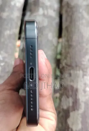 অ্যাপল আইফোন ১৫ প্রো ম্যাক্স ২৫৬ জিবি