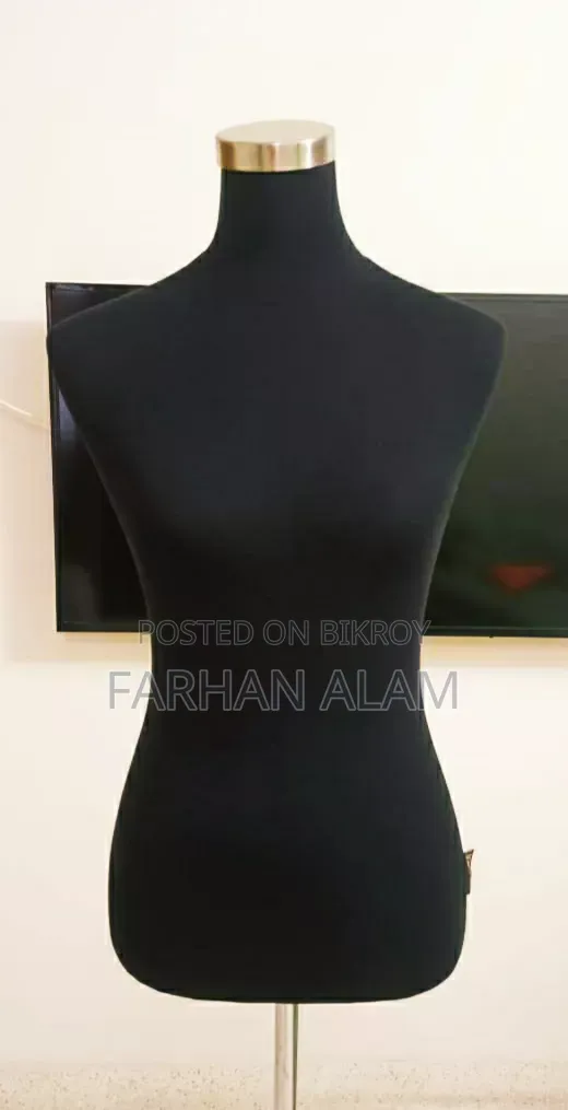Maniquin Female/ Doll