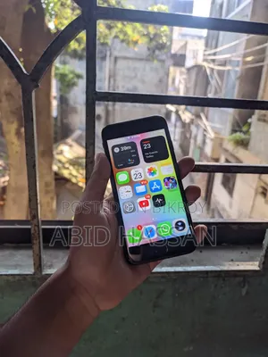 অ্যাপল ৬৪ জিবি ব্ল্যাক