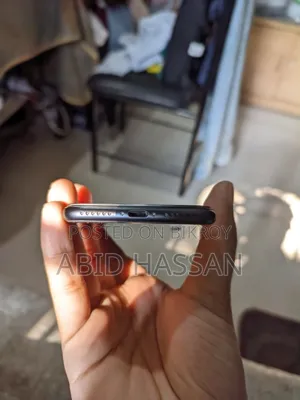অ্যাপল ৬৪ জিবি ব্ল্যাক