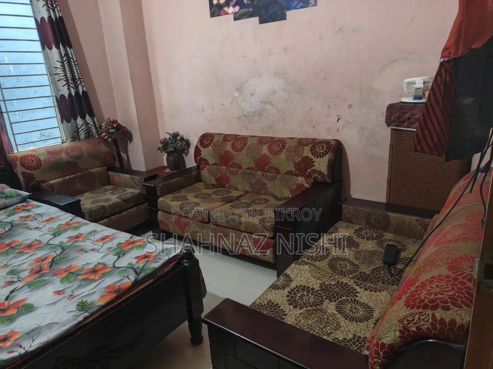 5-seater sofa for sale. Contact if you want to take it.