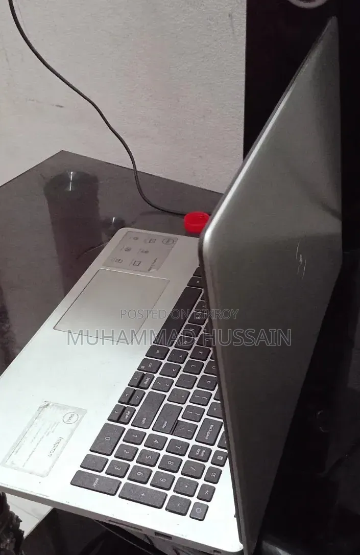 Laptop Dell Inspiron 15 3505 4GB AMD Ryzen 3 SSD 128GB