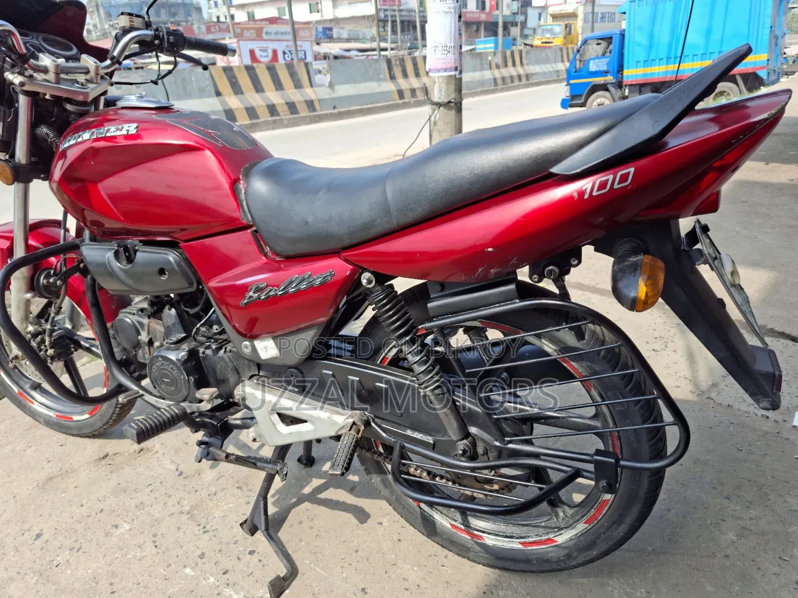 রানার বুলেট ১০০ ২০১৭ রেড