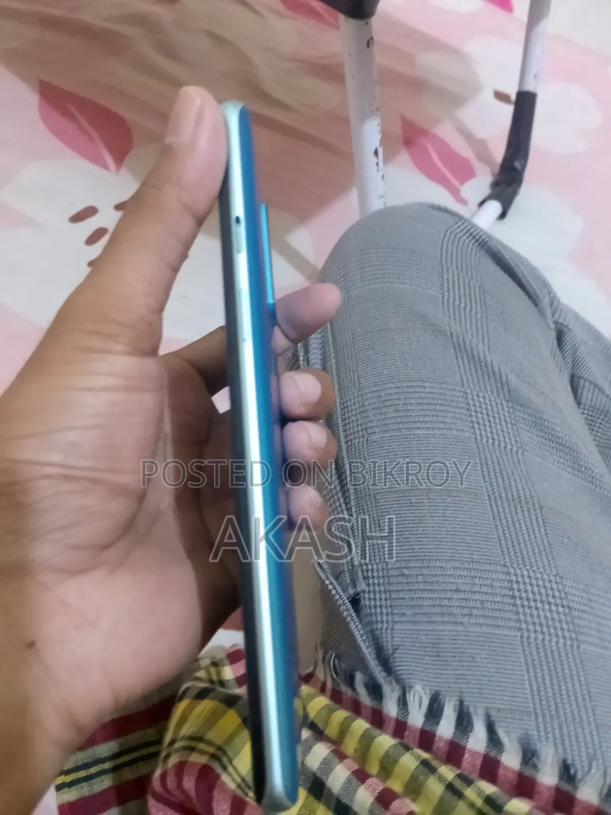 ওয়ানপ্লাস ৮ ১২৮ জিবি নীল