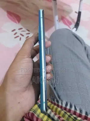 ওয়ানপ্লাস ৮ ১২৮ জিবি নীল