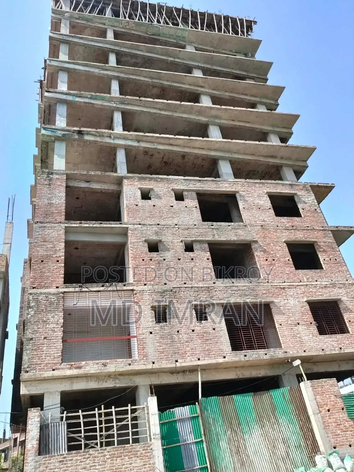 গাজীপুর সদর-এর হাজি রিয়াজউদ্দিন টাওয়ার-এ ৩ বেডরুমের ফ্ল্যাট ব্লক বিক্রয়ের জন্য