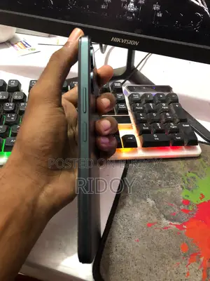 Vivo Y19 128 GB Graphite