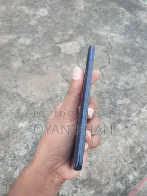 New Samsung Galaxy A20 32 GB Blue
