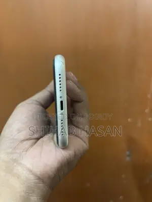Apple iPhone 11 64 GB White