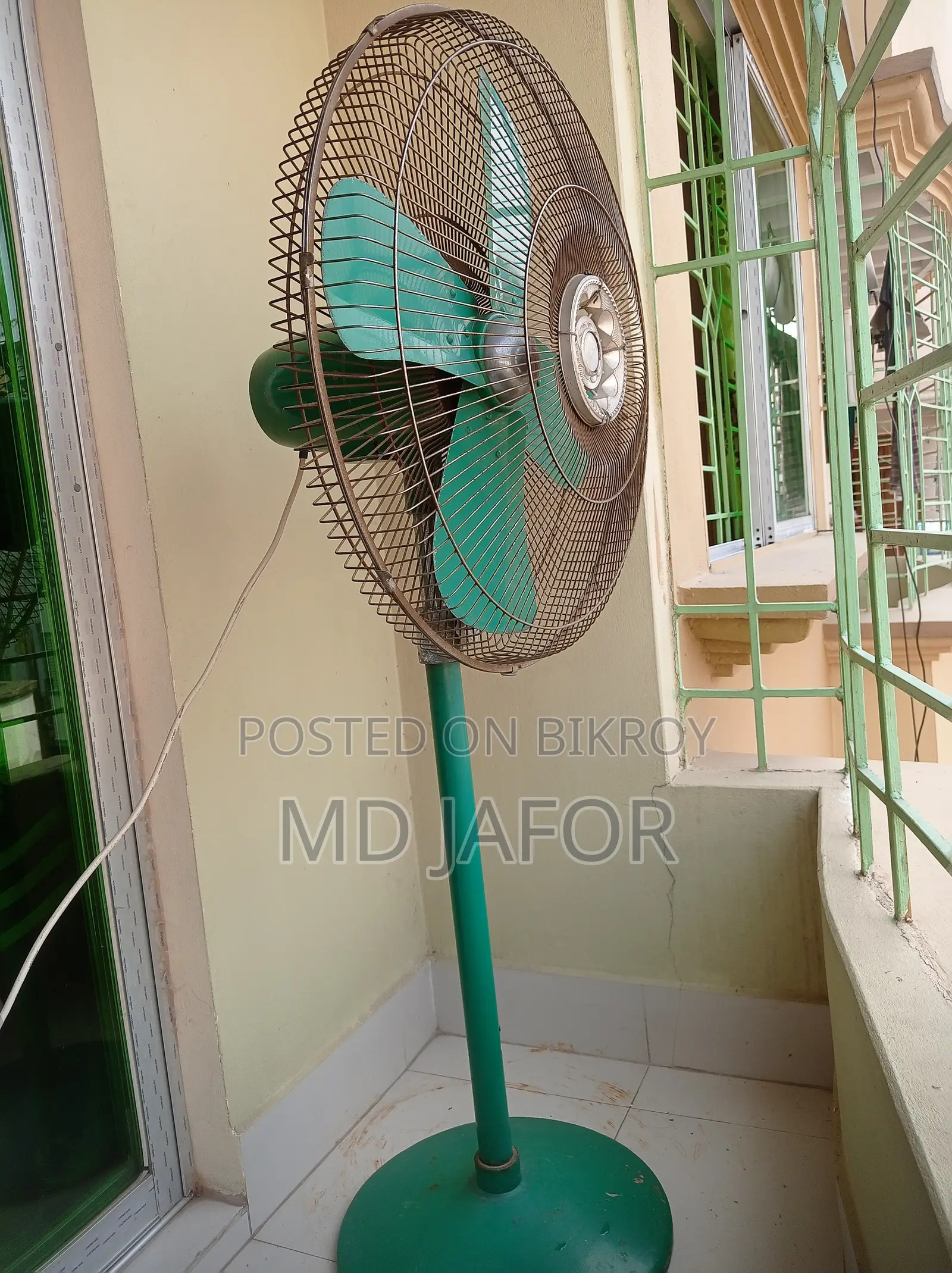 প্যাডস্ট্যান্ড ফ্যান