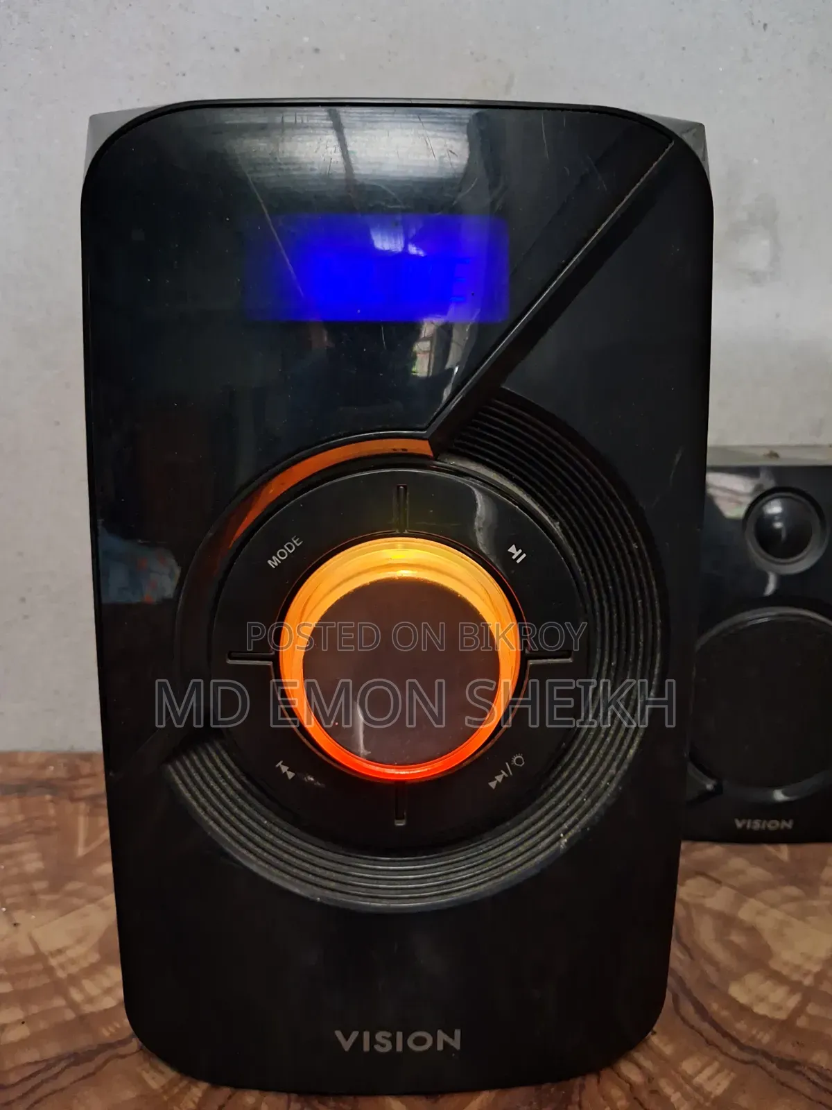 Vision Computer Sound Box.