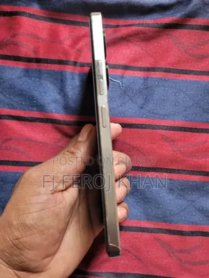 Tecno Camon 20 Pro ২৫৬ জিবি সাদা