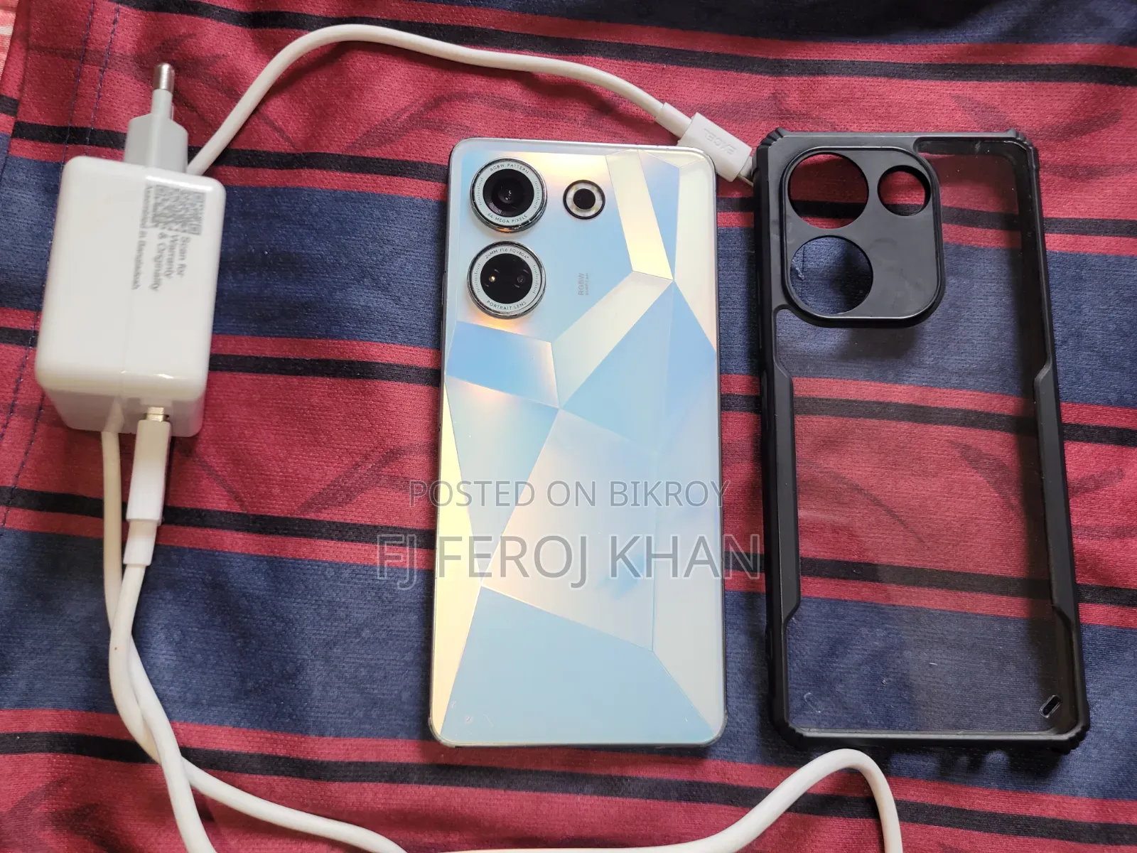 Tecno Camon 20 Pro ২৫৬ জিবি সাদা