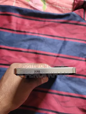 Tecno Camon 20 Pro ২৫৬ জিবি সাদা