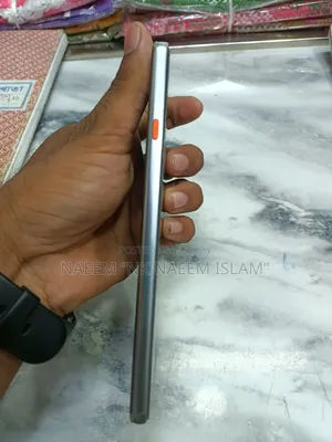 Tecno Camon 40 128 GB