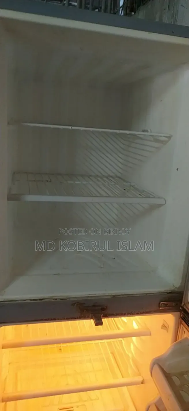 ওয়ালটনের ১৮ সেফটি ৩৪১ লিটার ফ্রিজ