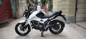 হিরো থ্রিলার ১৬০আর ২০২১ হোয়াইট