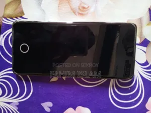 রিয়েলমি ১১ প্রো ২৫৬ জিবি হোয়াইট