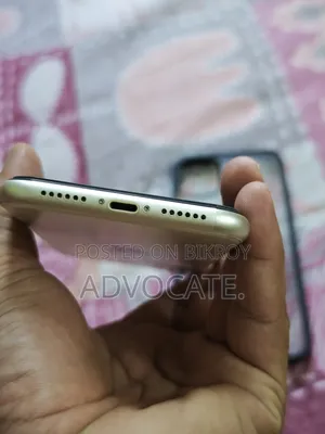 অ্যাপল আইফোন ১১ ১২৮ জিবি হোয়াইট