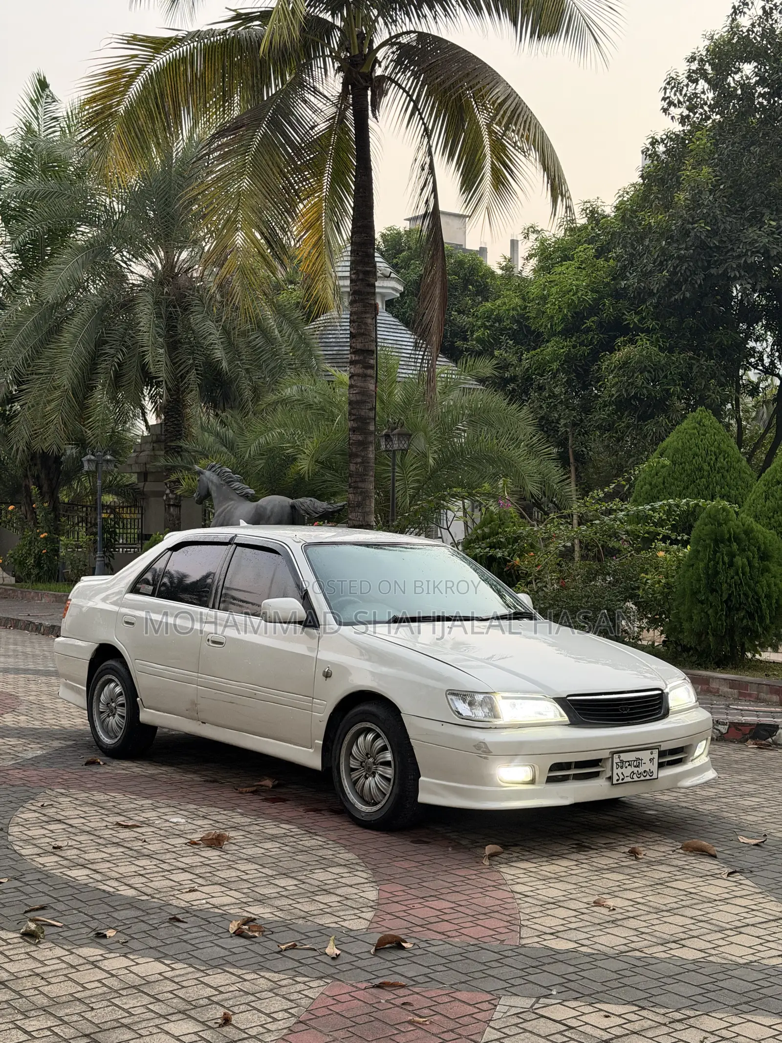Toyota Corona Premio 1.6 Front-Wheel Drive 1998 Pearl