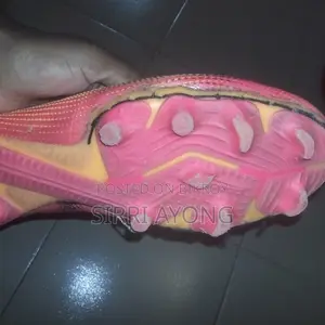 মেনস ফুটবল বুটস, শুজ ফর মেন