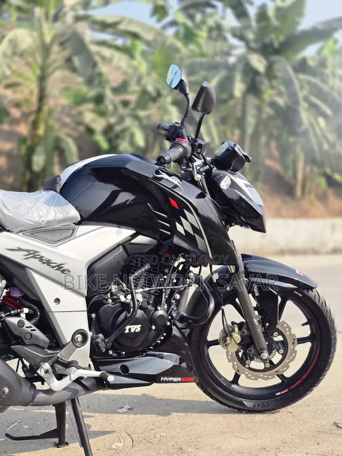 New TVS Apache RTR 160 4V 2026 Black