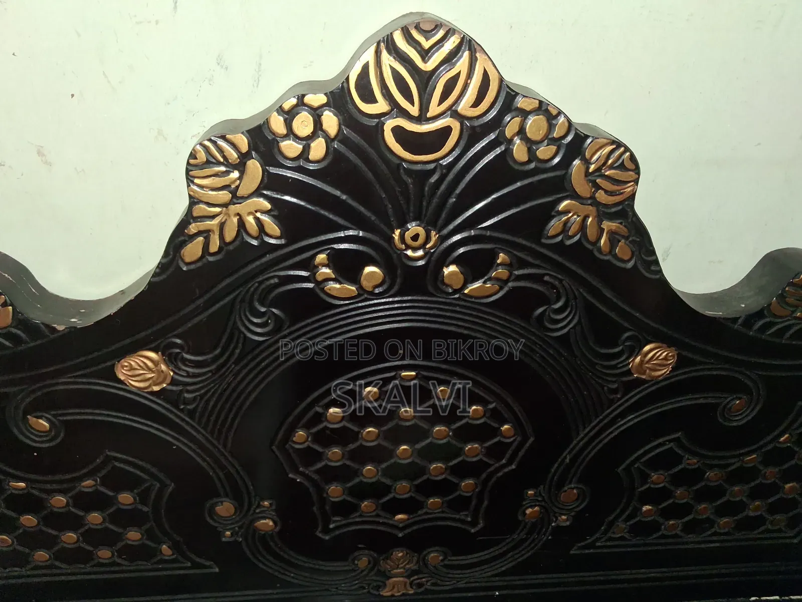 ভালো মানের মালোসিয়া খাট বিক্রি করা হবে