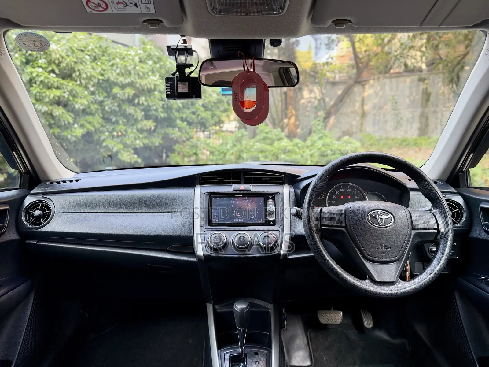 Toyota Corolla Fielder 1.5 Hybrid Front-Wheel Drive 2018 Black