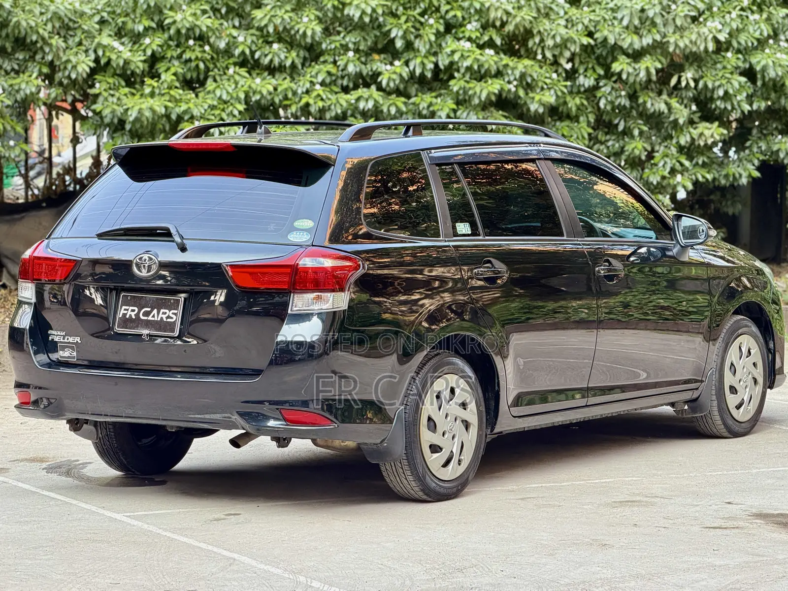 Toyota Corolla Fielder 1.5 Hybrid Front-Wheel Drive 2018 Black