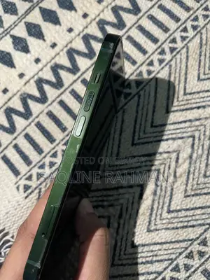 Apple iPhone 13 128 GB Green