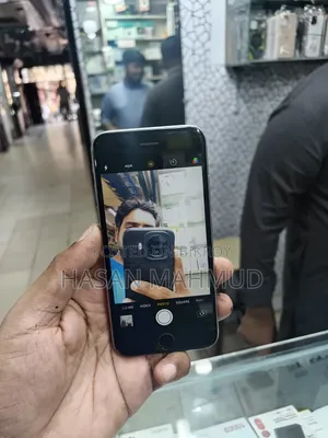 অ্যাপল আইফোন ৬এস ৩২ জিবি রূপালী