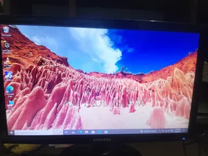 Desktop Computer Dell OptiPlex 3050 8GB Intel Core i5 SSD 128GB