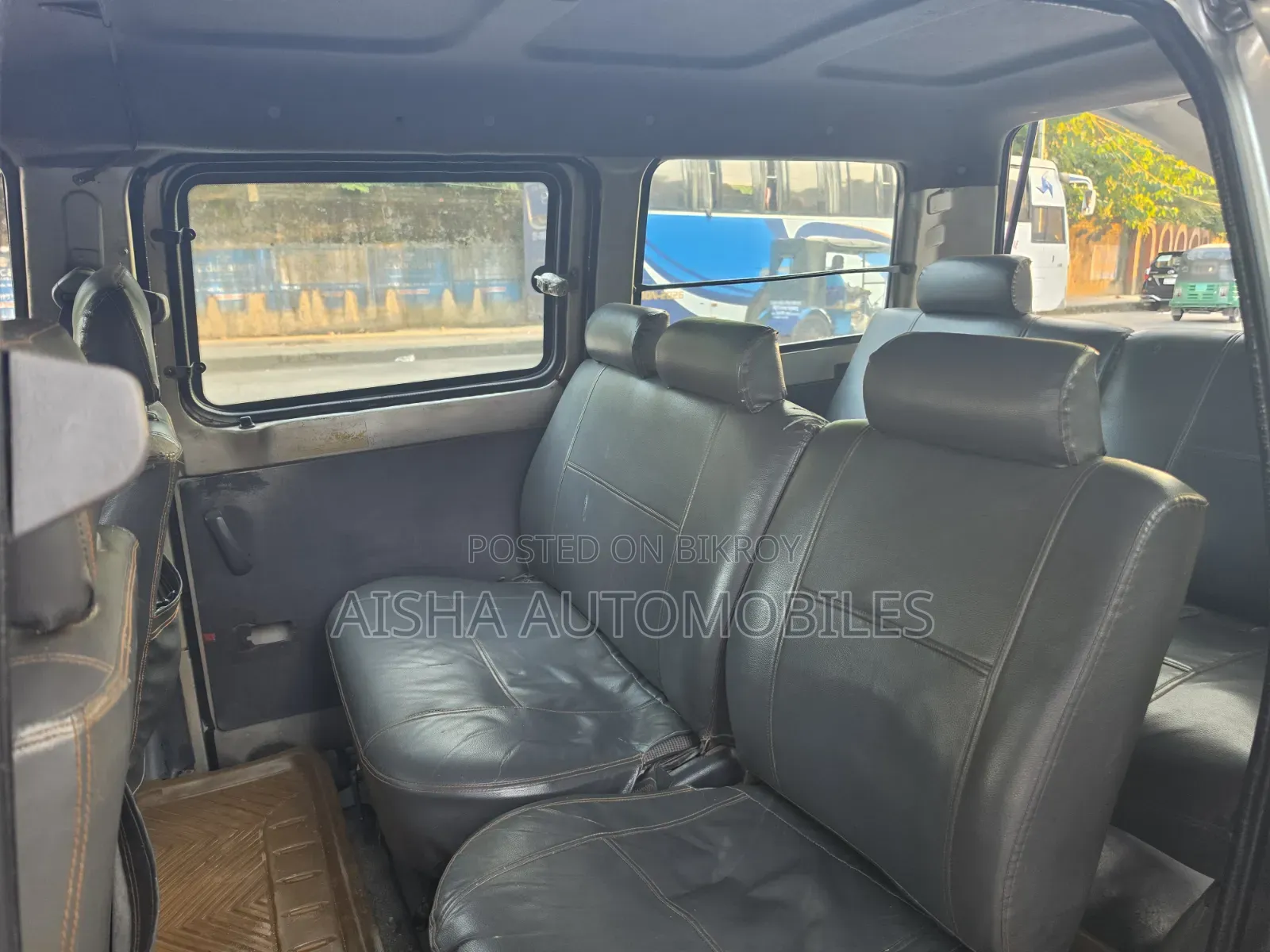 Toyota Noah 2002 Silver