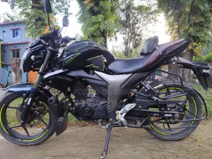 সুজুকি জিক্সার ২০২৩ ব্ল্যাক