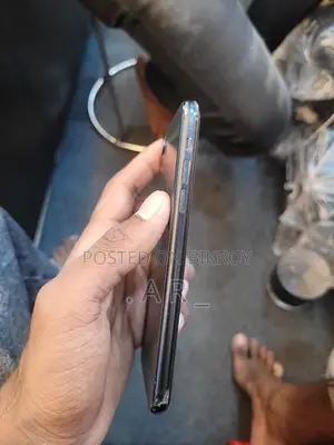 অ্যাপল আইফোন এক্সআর ৬৪ জিবি ব্ল্যাক