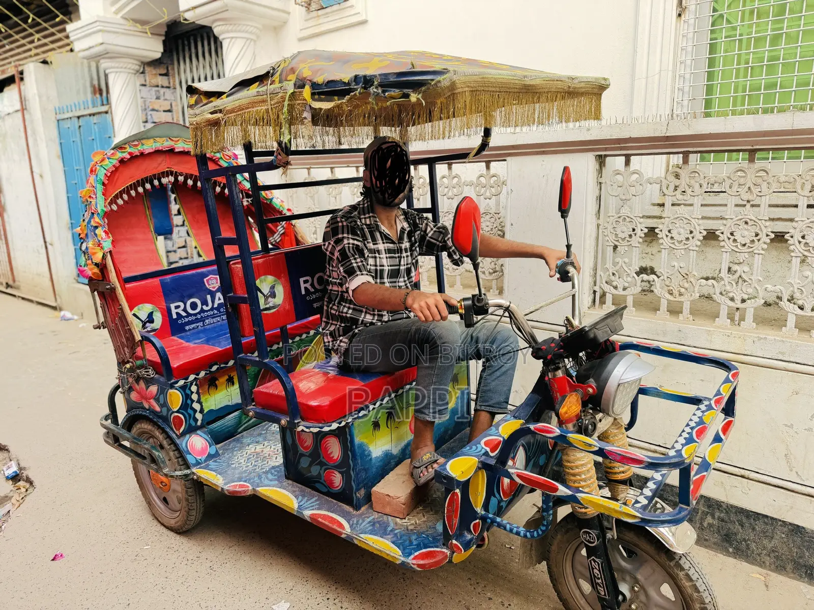 Mishuk auto rickshaw