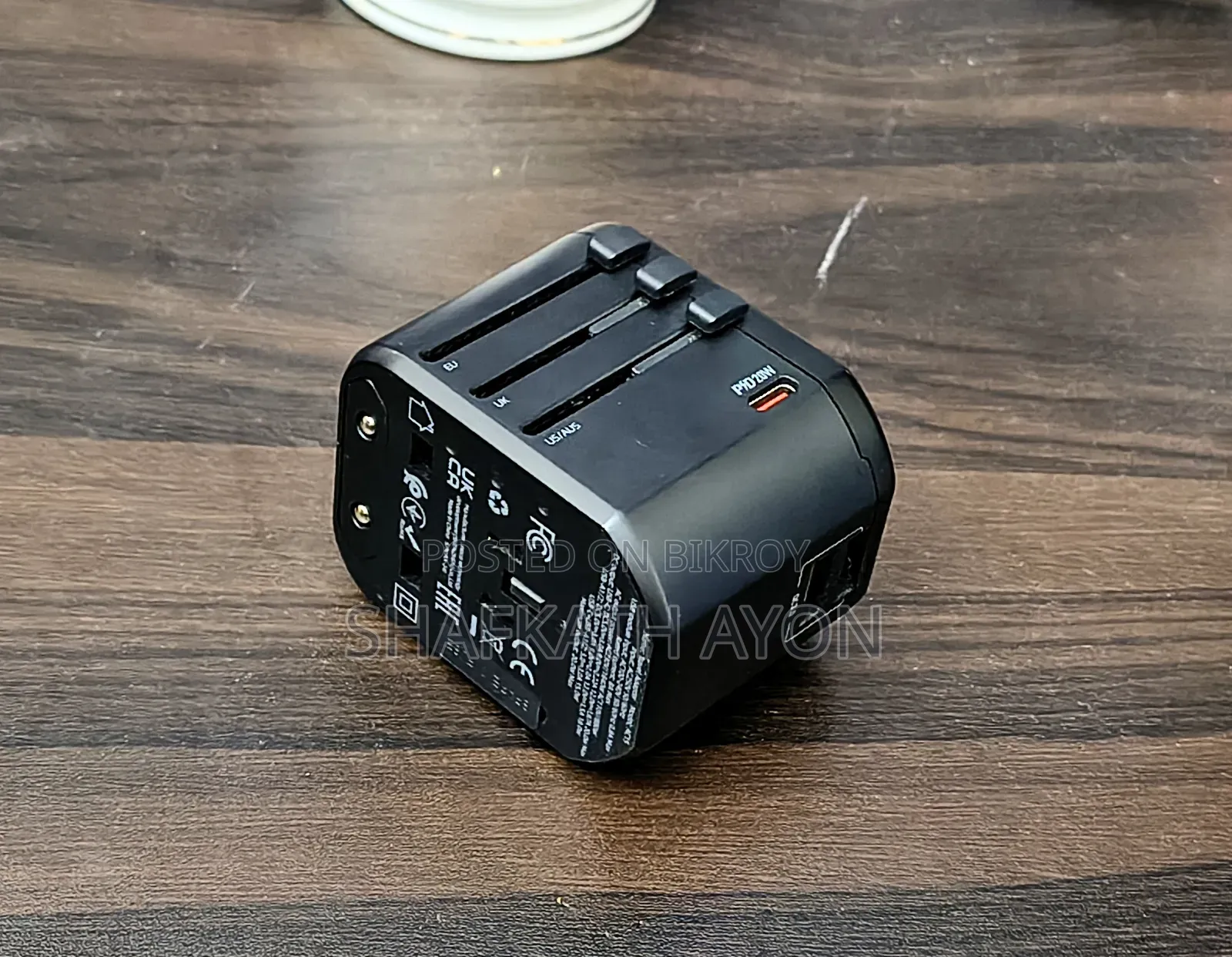Hoco C15 20W Universal Travel Adapter